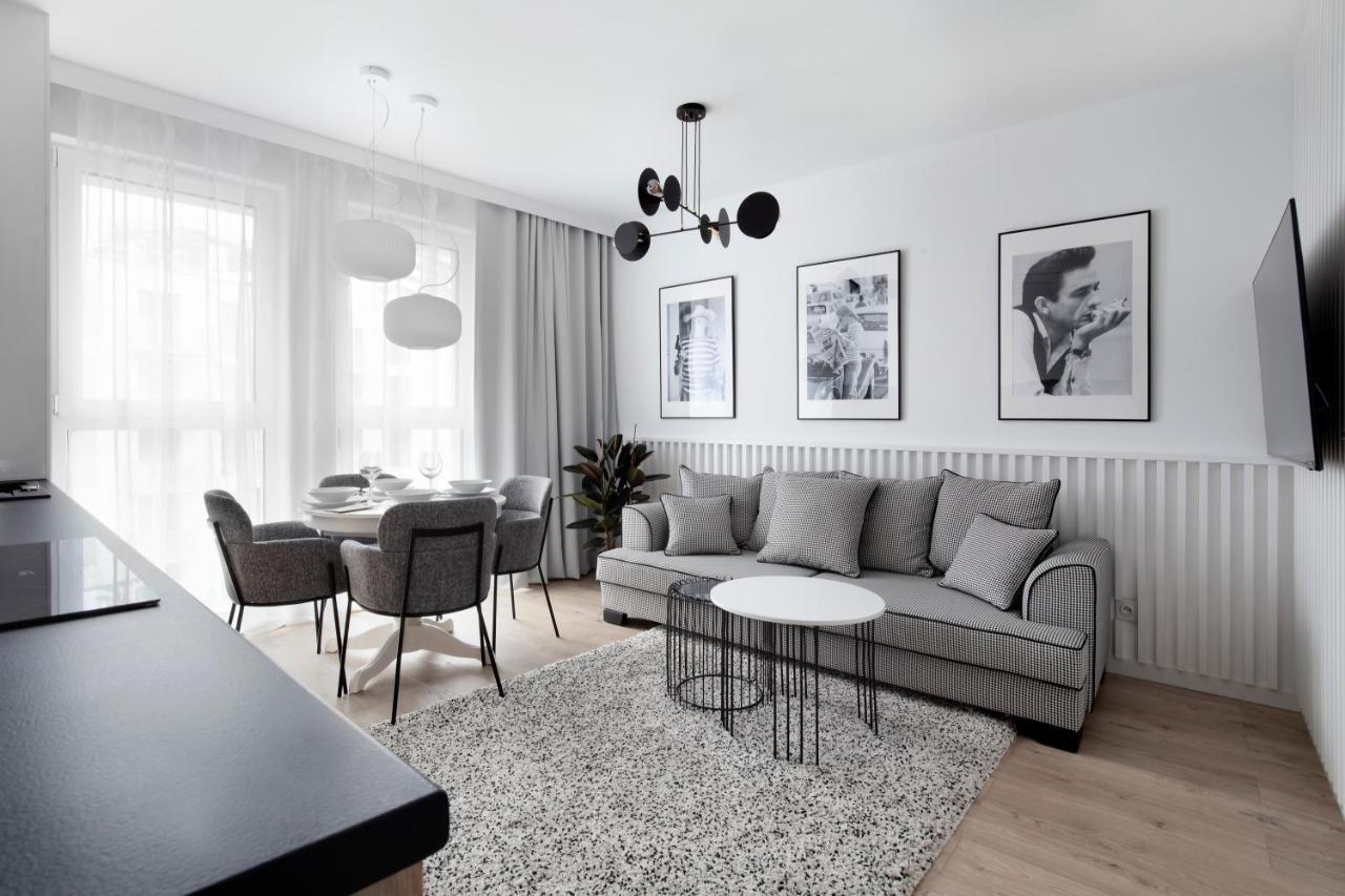 Aura 40 City Center By Downtown Apartments Gdansk Dış mekan fotoğraf
